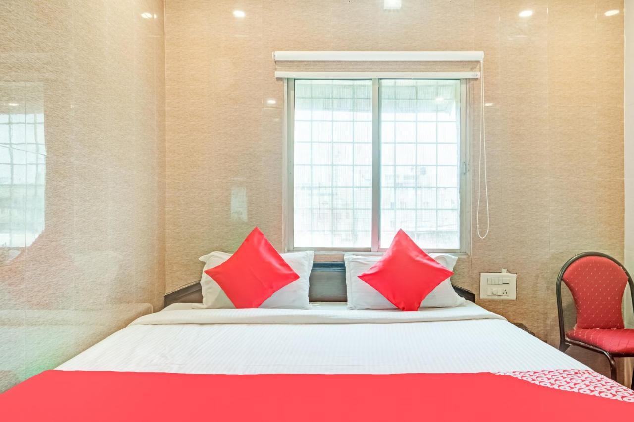 Hotel Tejasri Residency Vijayawada Bagian luar foto