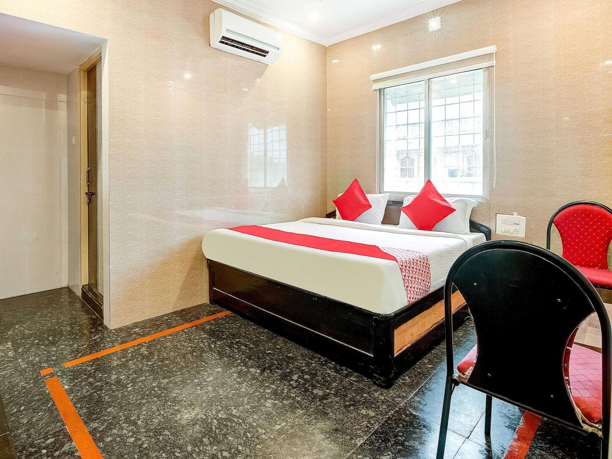 Hotel Tejasri Residency Vijayawada Bagian luar foto